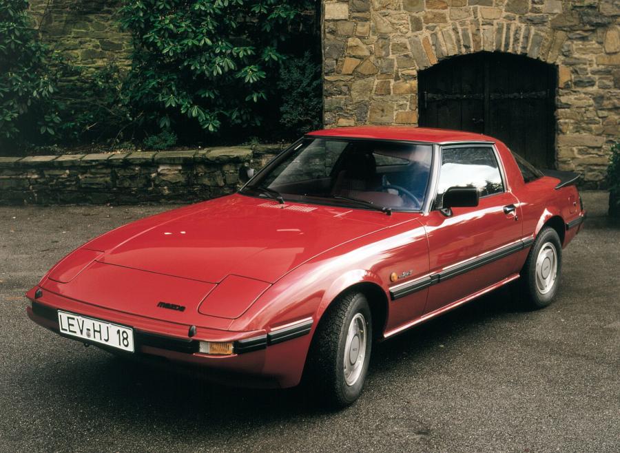  Mazda RX-7 (SA) 1981 года  (фото 4 из 10)